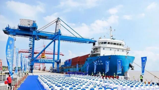 新箱交付更快！中远海运打造“启东－宁波”集装箱直达航路