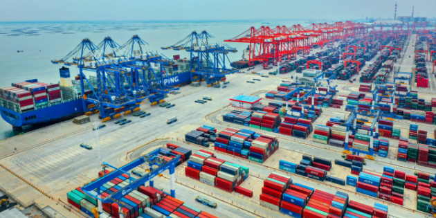 2023年北部湾港集装箱吞吐量802.2万标箱，陆续7年两位数增长